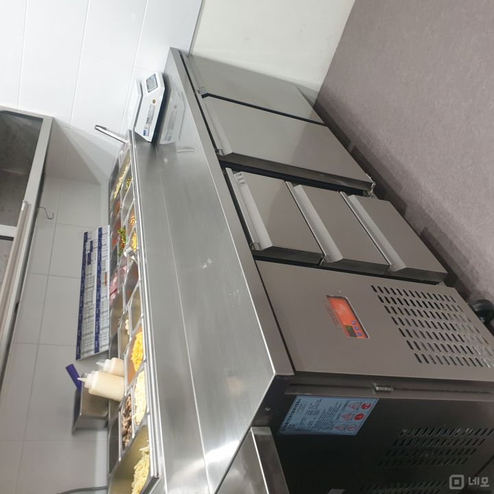 오피스와 아파트 상권에 위치한 충정로 3가 배달 전문 피자집 매물의 2번째 사진