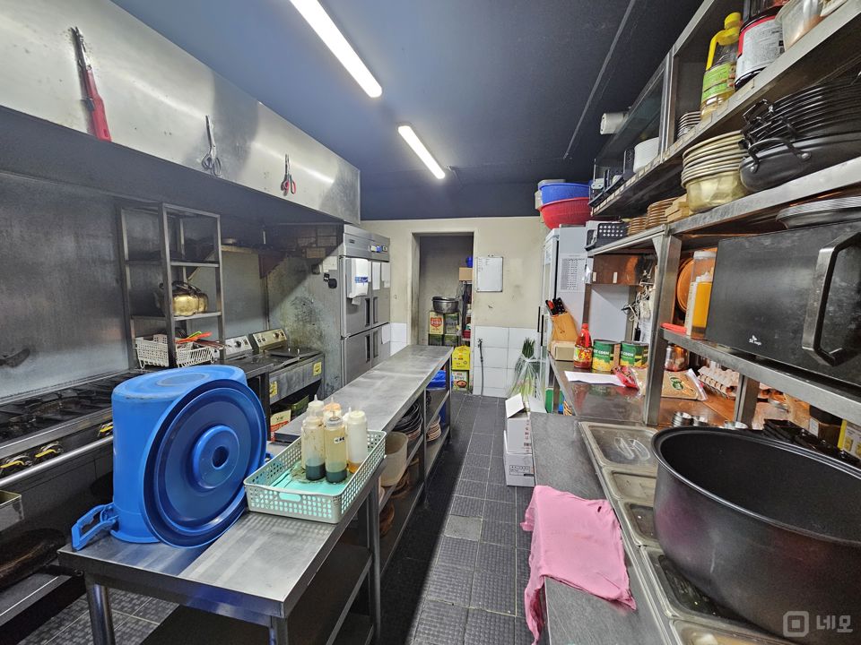 유동인구 많은 수유 먹자골목 1층 술집 매물의 4번째 사진