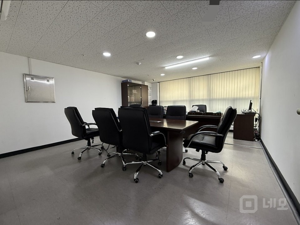 무권리. 대로변 깔끔한 사무실 내부화장실 주차 엘베0(실38평) 매물의 3번째 사진