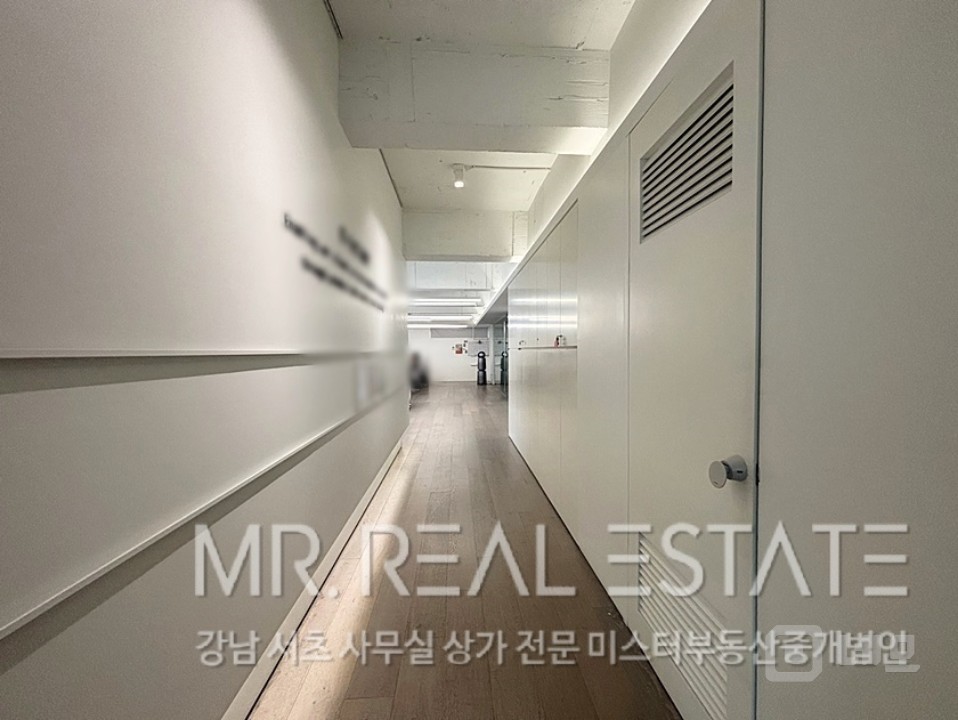 도산공원사거리.대로변.인테리어ACE사무실.발렛가능 매물의 7번째 사진