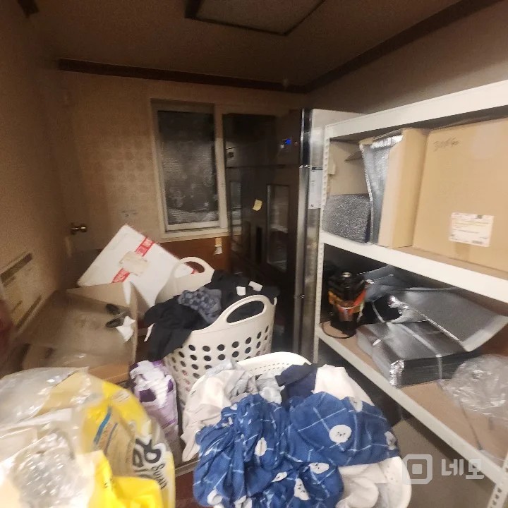 단독주택을 2,3층으로 개량한 고기및 일반식당 매물의 25번째 사진