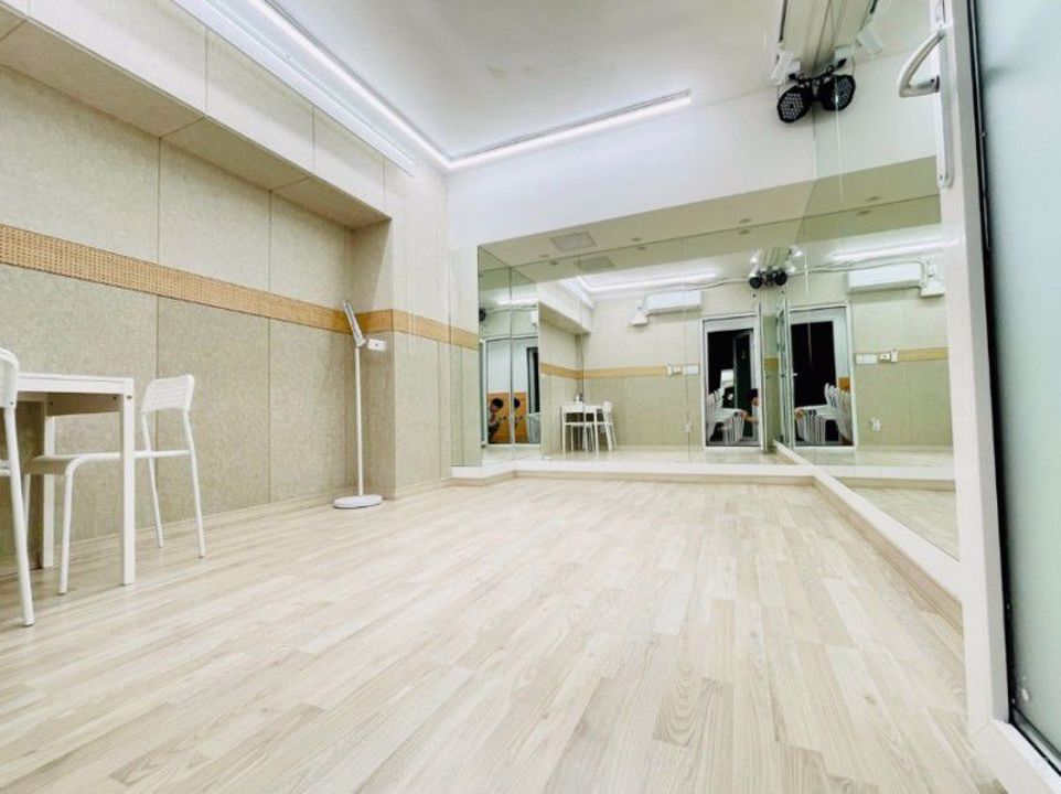 역삼동 복합상권에 위치한 음악연습실 매물의 7번째 사진