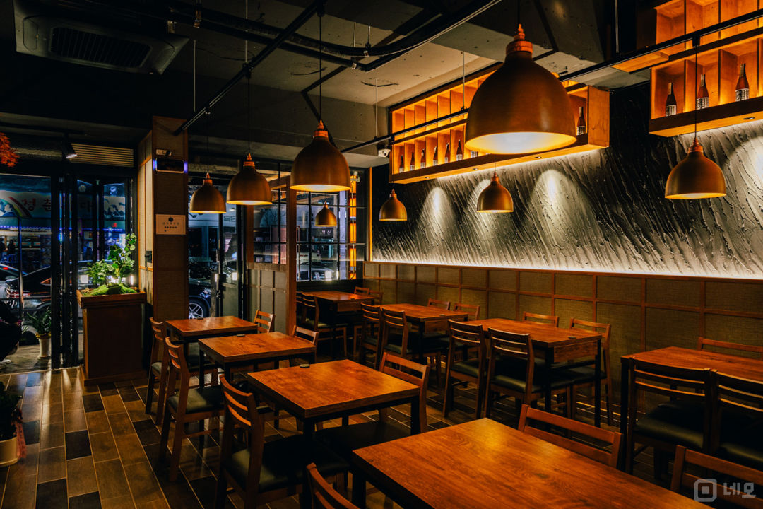 신정동 역세권, 인테리어 및 시설 최상 이자카야 매물의 3번째 사진