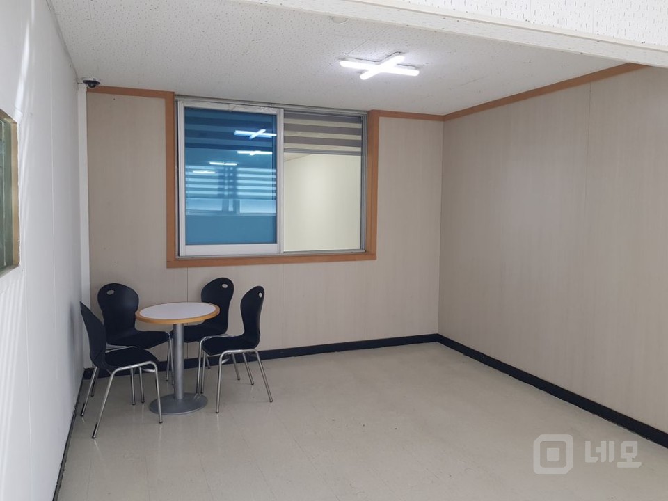 역세권내부칸막이주차편리 탁트인사무실 법인사무실로 강추 매물의 12번째 사진