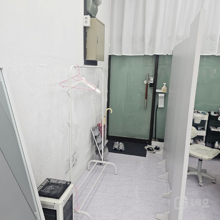 넓고 네모 반듯한  공간 공원뷰 공실없는 근생 건물 1층 매물의 4번째 사진