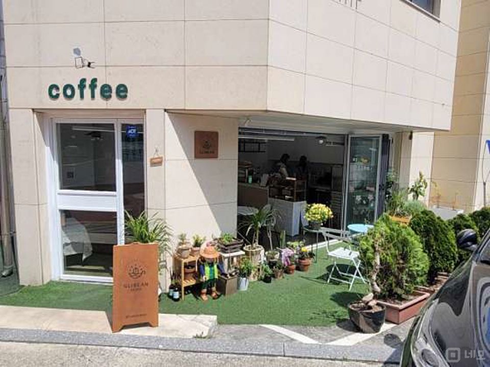 오금동 코너 자리에 위치한 카페 매물의 6번째 사진