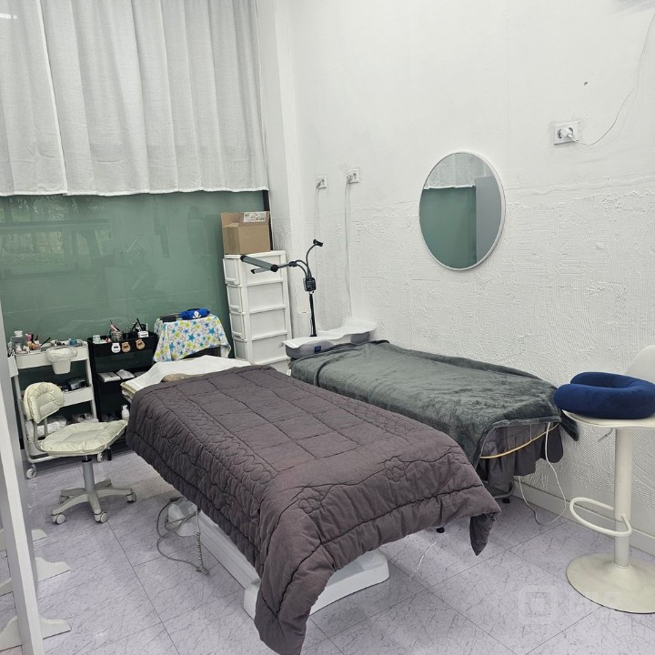 넓고 네모 반듯한  공간 공원뷰 공실없는 근생 건물 1층 매물의 1번째 사진