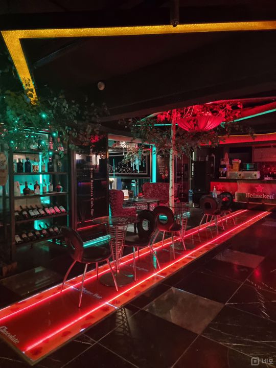 신림동 초역세권 대로변, 유동인구 많은 룸 노래바 매물의 2번째 사진