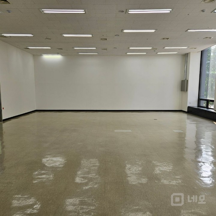 시청역9번 출구 1번 거리의 교통이 편리한 사무실 매물의 1번째 사진