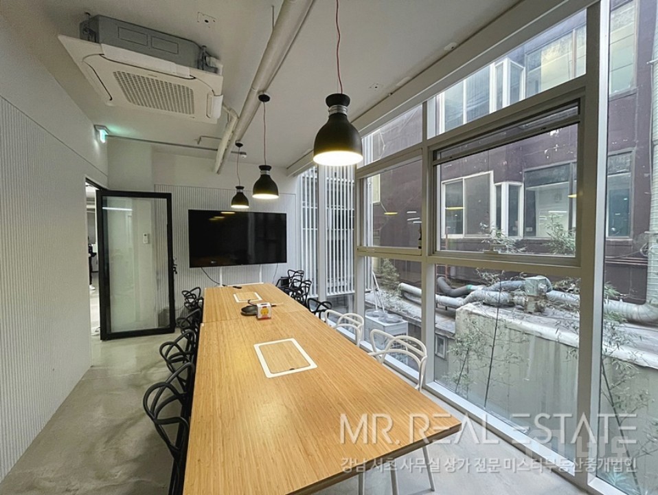 실사진 강남역인근 S급인테리어 주차2대 무권리 우성아파트사거리 매물의 14번째 사진