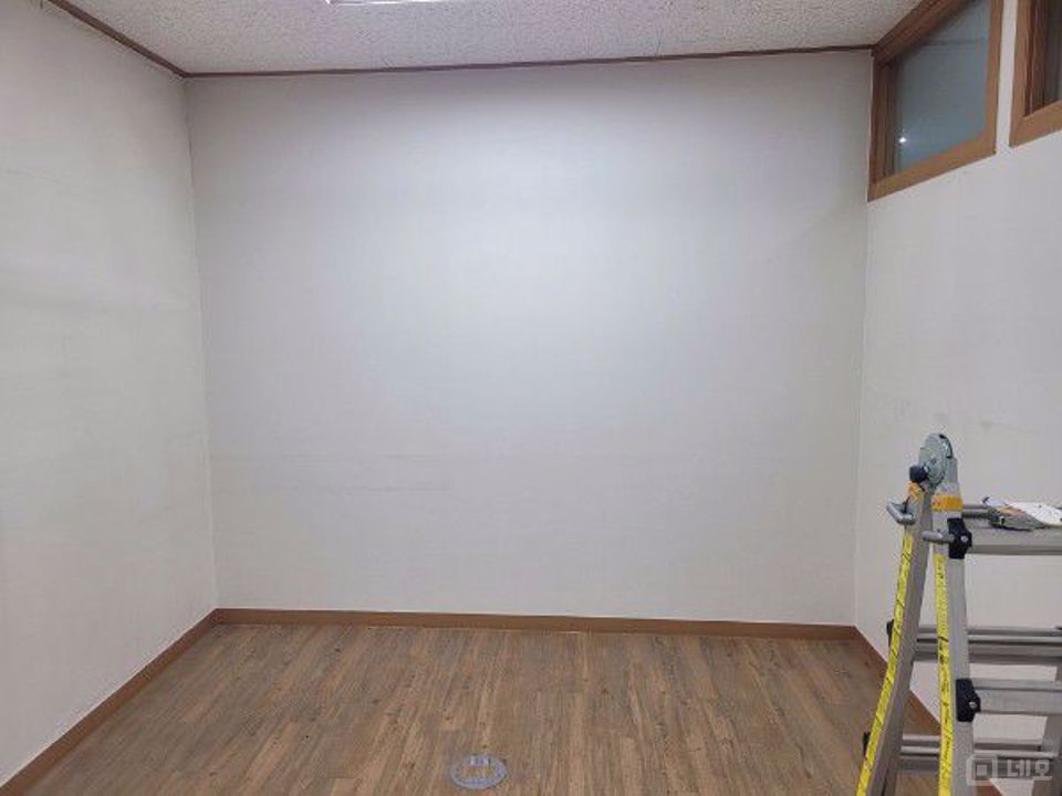 연수구 송도동 접근성 좋은 9층 소형사무실 매물의 1번째 사진