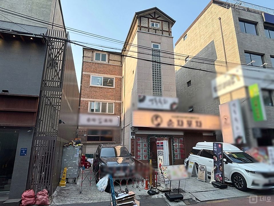 논현역 도보5분.소형ACE인테리어사무실.노출천장 매물의 8번째 사진