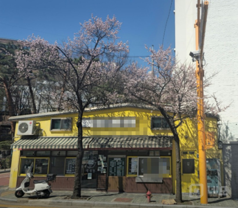 효창공원역 역세권 코너변 가시성 좋은 상가 매물의 3번째 사진