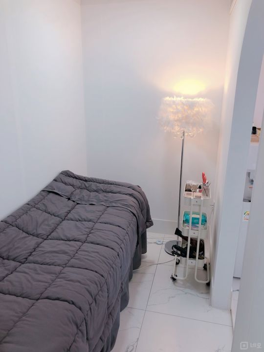 역삼동 깔끔한 인테리어 및 시설 네일샵 매물의 6번째 사진