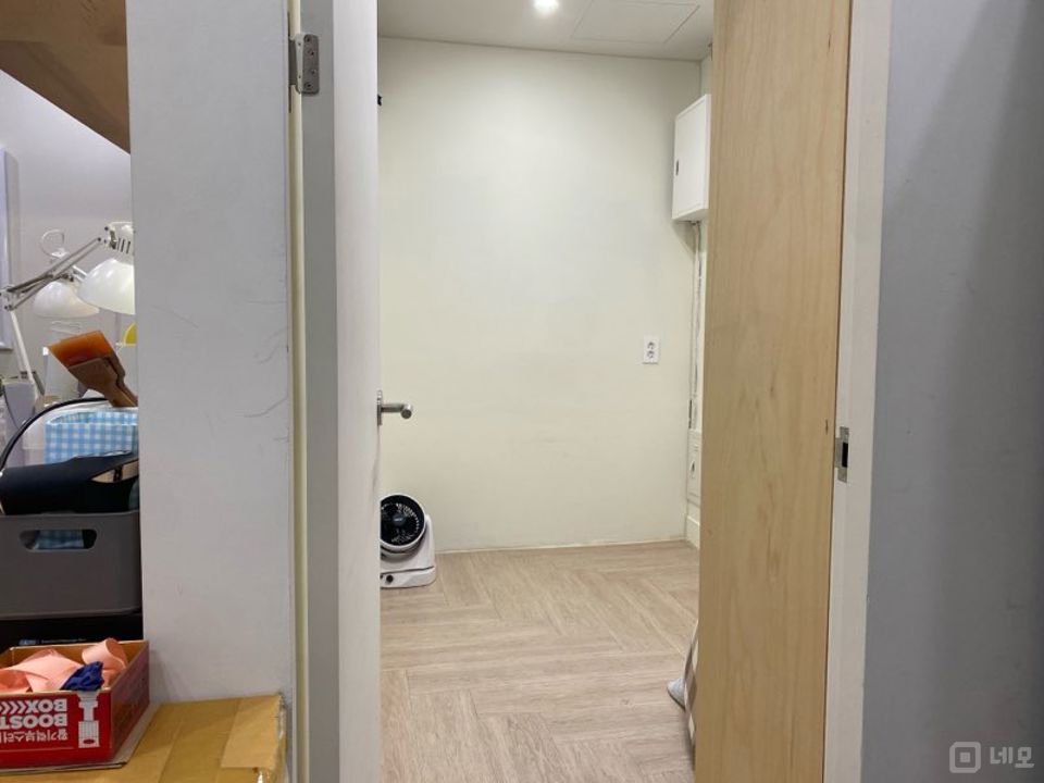 석촌호수공원 인근 최상급 인테리어 완비된 송파동 2층 상가 매물의 4번째 사진