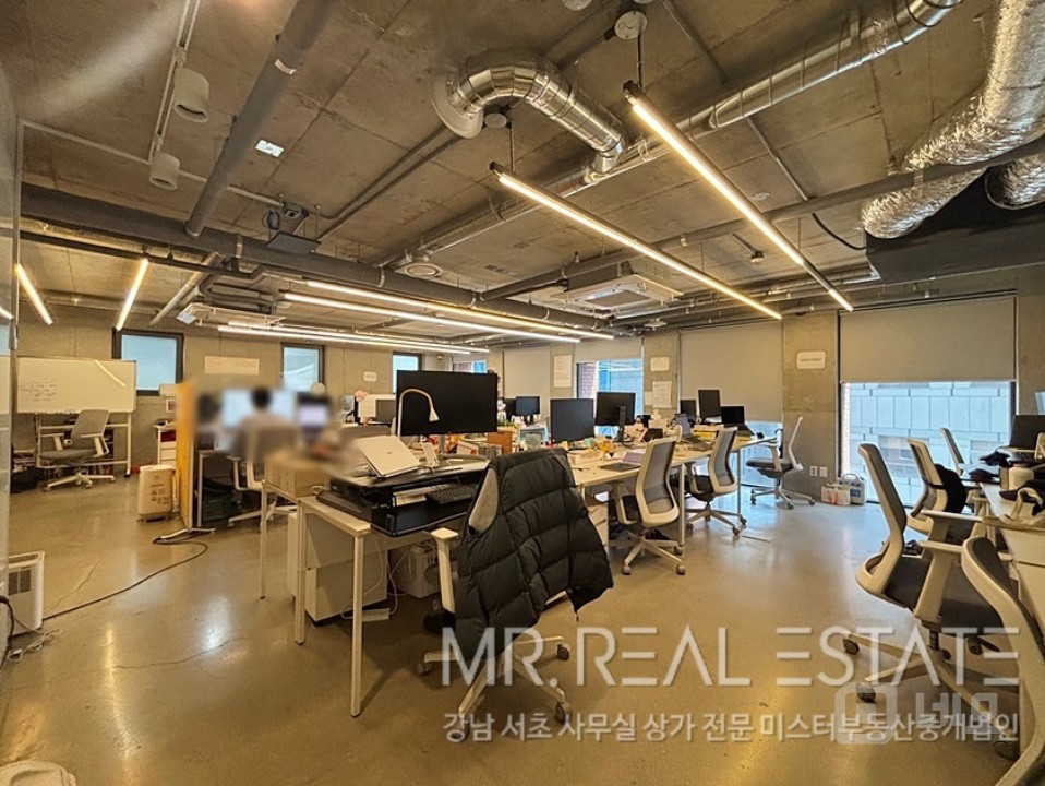 강남역코앞.초역세권.인테리어ACE사무실.무료1대.뷰맛집 매물의 7번째 사진