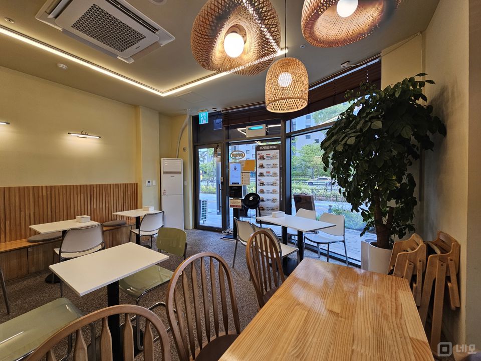 접근성 좋은 대로변 1층, 고덕동 음식점 매물의 2번째 사진