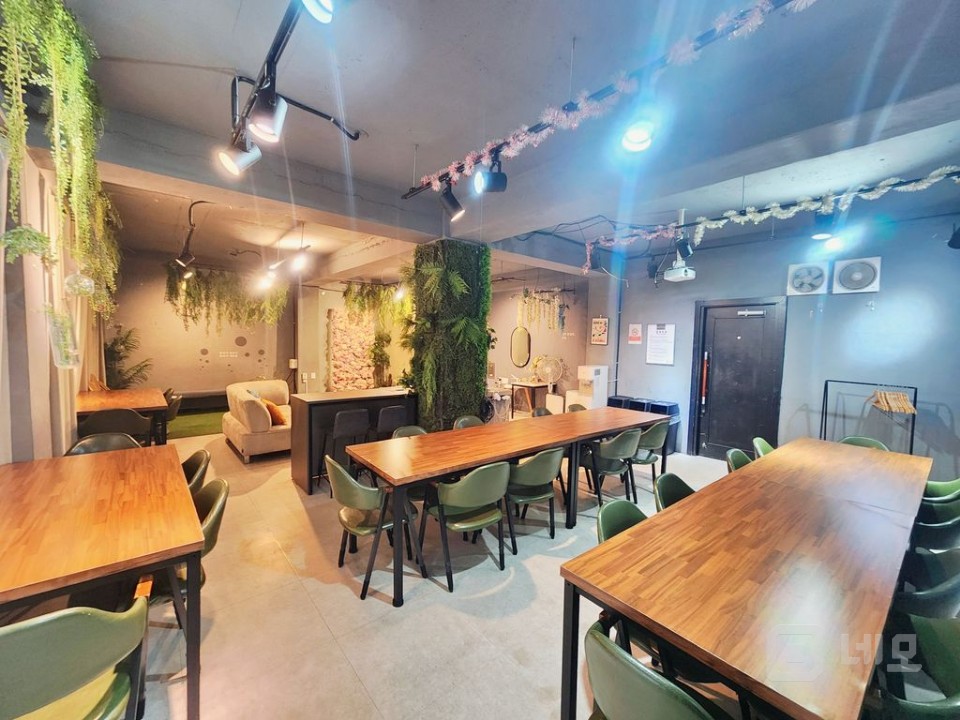 🎃논현역 시설 깔끔한 파티룸🎃 매물의 5번째 사진