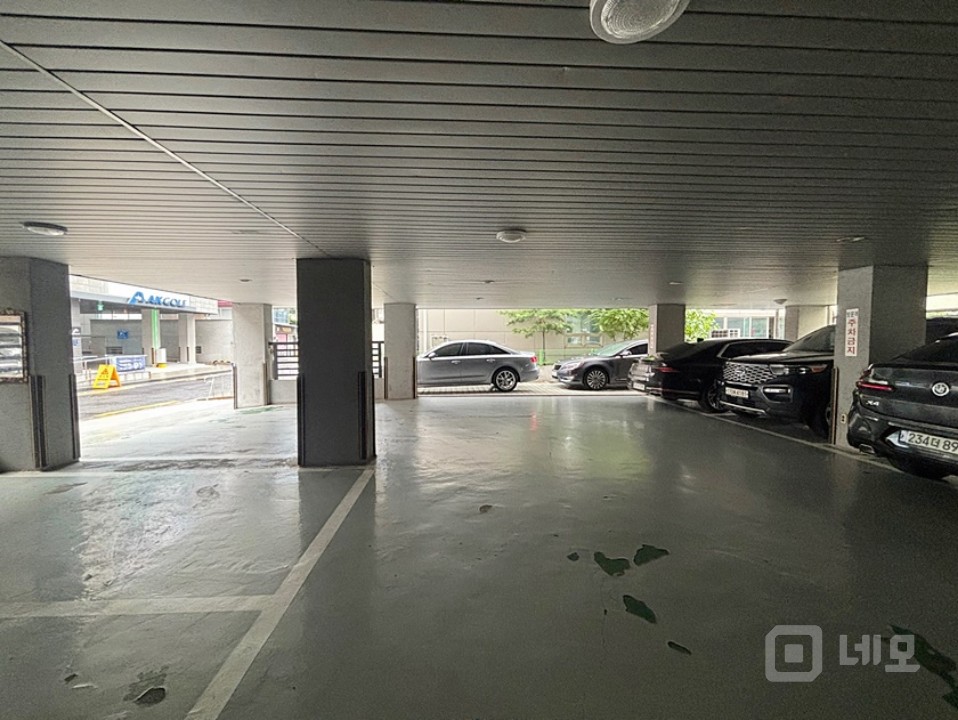 실사진 역삼역4분 풀옵션 엘베 사업자가능 자주식주차 매물의 14번째 사진