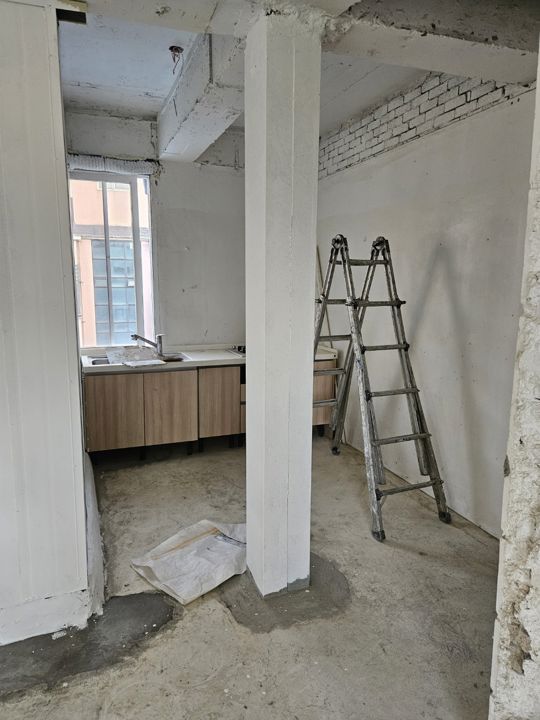 동대문구 전철역 1분거리 대로변 상가 사무실 임대 매물의 4번째 사진