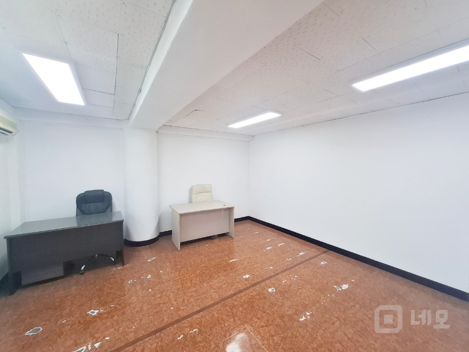 📍 강서구 화곡동 사무실 임대 – 주차·에어컨·승강기 완비 매물의 2번째 사진