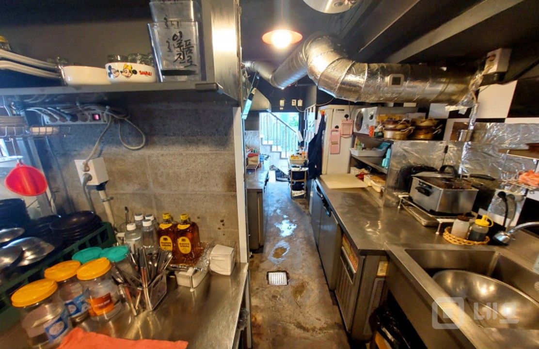 청담사거리 1층 포차 매물의 3번째 사진