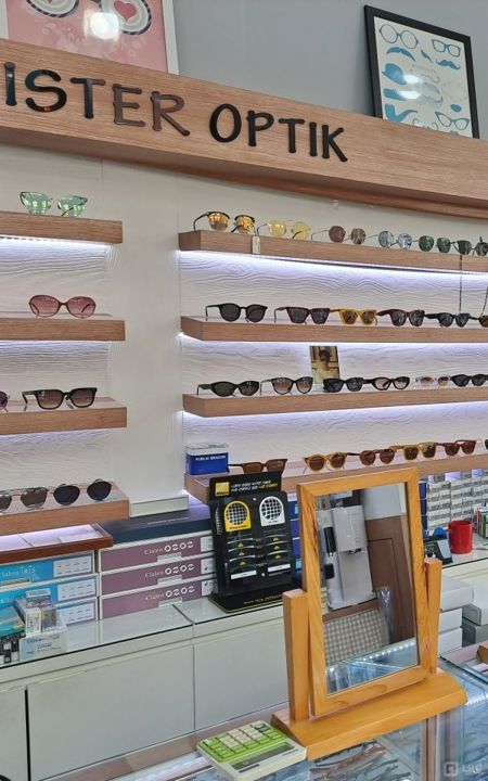 구의동 구의역 역세권, 깔끔한 인테리어, 매출 좋은 안경원 매물의 4번째 사진