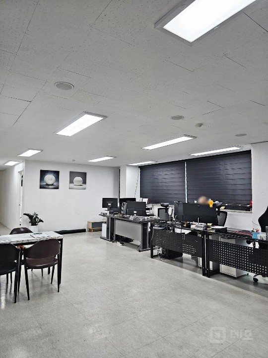 성산동 대로변 가성비 좋은 사무실 임대 매물의 8번째 사진