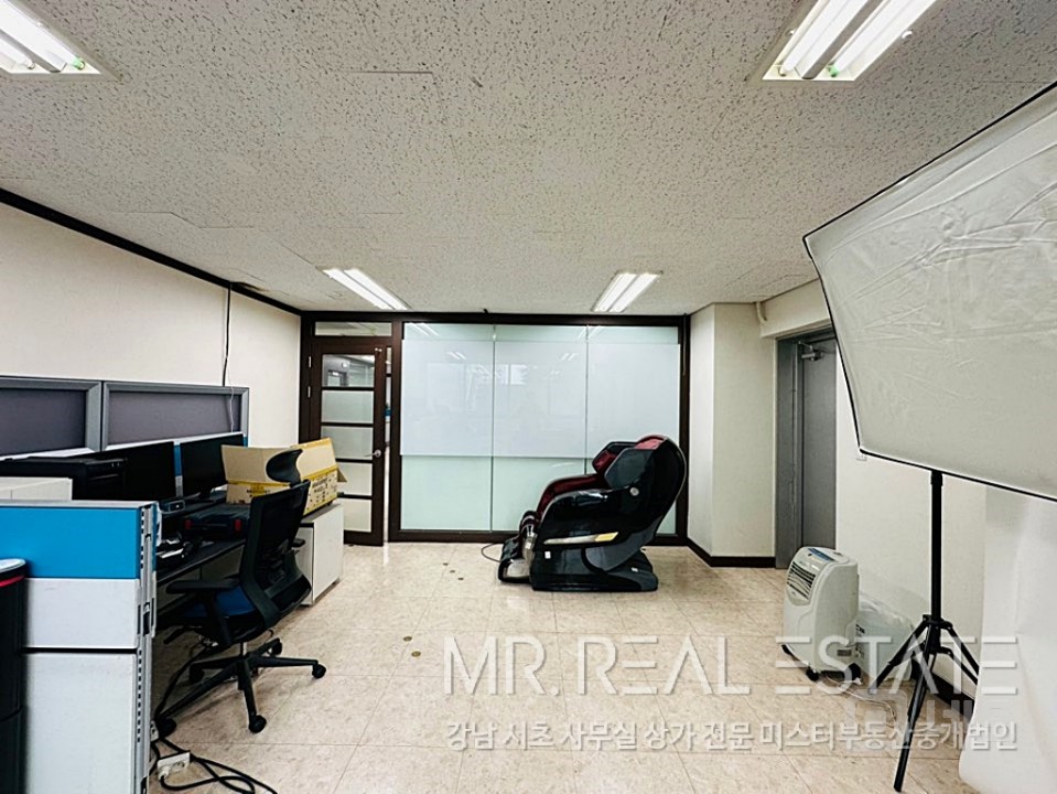 실사진 선릉역 4분 자주식주차 깔끔한사무실 가성비 엘베 매물의 15번째 사진
