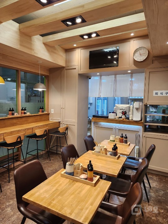 인테리어 예쁜 쌀국수집입니다 매물의 1번째 사진