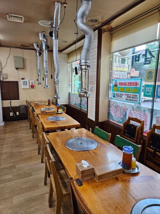 하계역 역세권, 다수의 대단지 아파트 단지 사이, 단골고객 많은 고깃집 매물의 4번째 사진