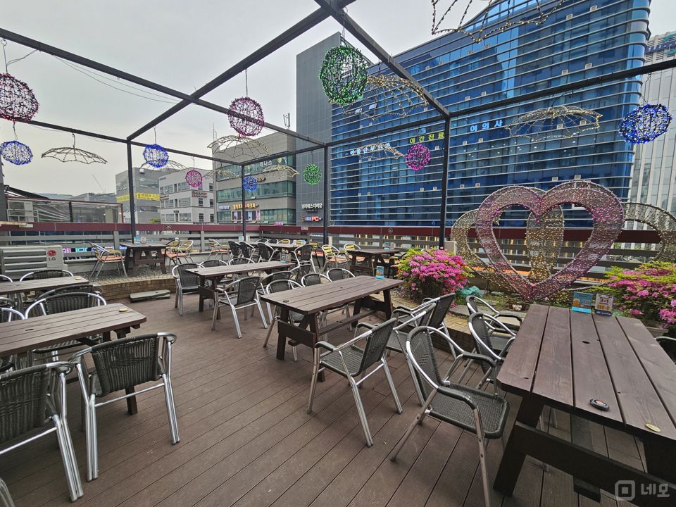 테라스 있는 마곡동 발산역먹자골목에 위치한 호프집 매물의 4번째 사진