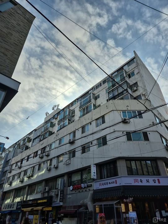 신사동 상가주택에 위치한 와인샵 매물의 5번째 사진