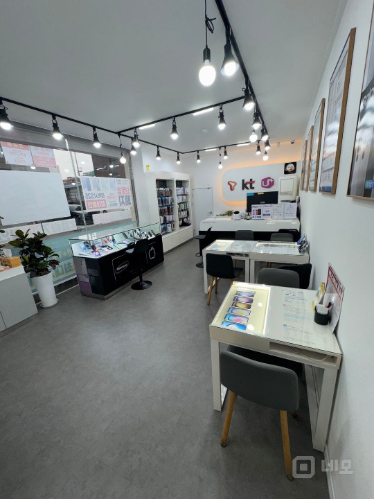 사거리 횡단보도 코너 매물의 1번째 사진