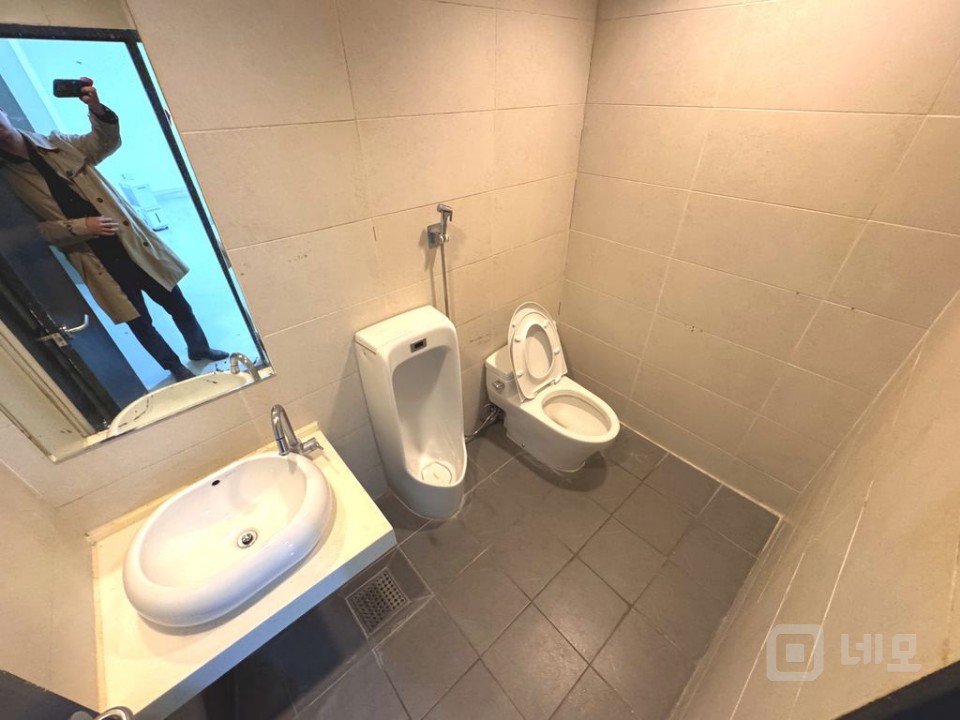 청담사거리 인근에 위치한 무권리! 층고높은 지하매물! 호리존 매물의 18번째 사진