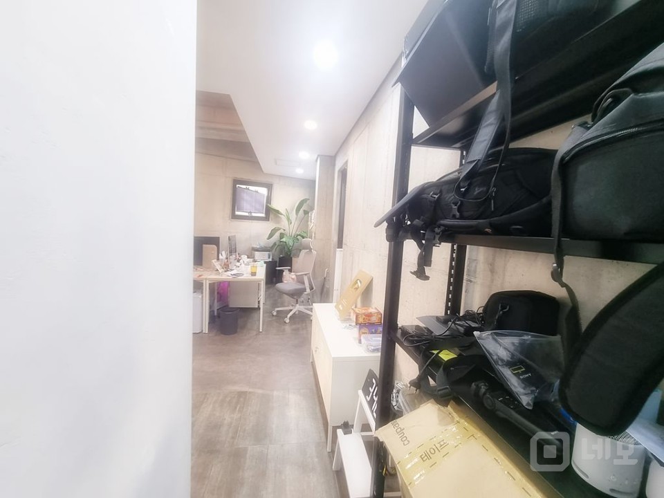 홍대역 3분 초역세권 동교동 내외관 퀄리티좋은 상가사무실!! 매물의 13번째 사진