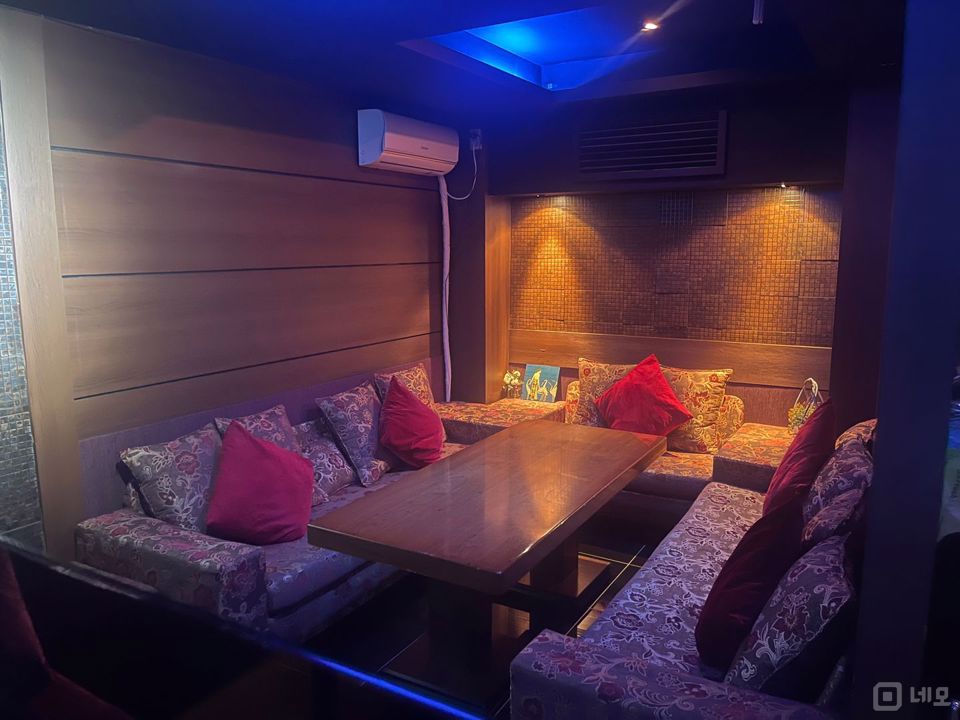 역삼동 상업지역, 회사원 유동인구 많은 바 매물의 2번째 사진