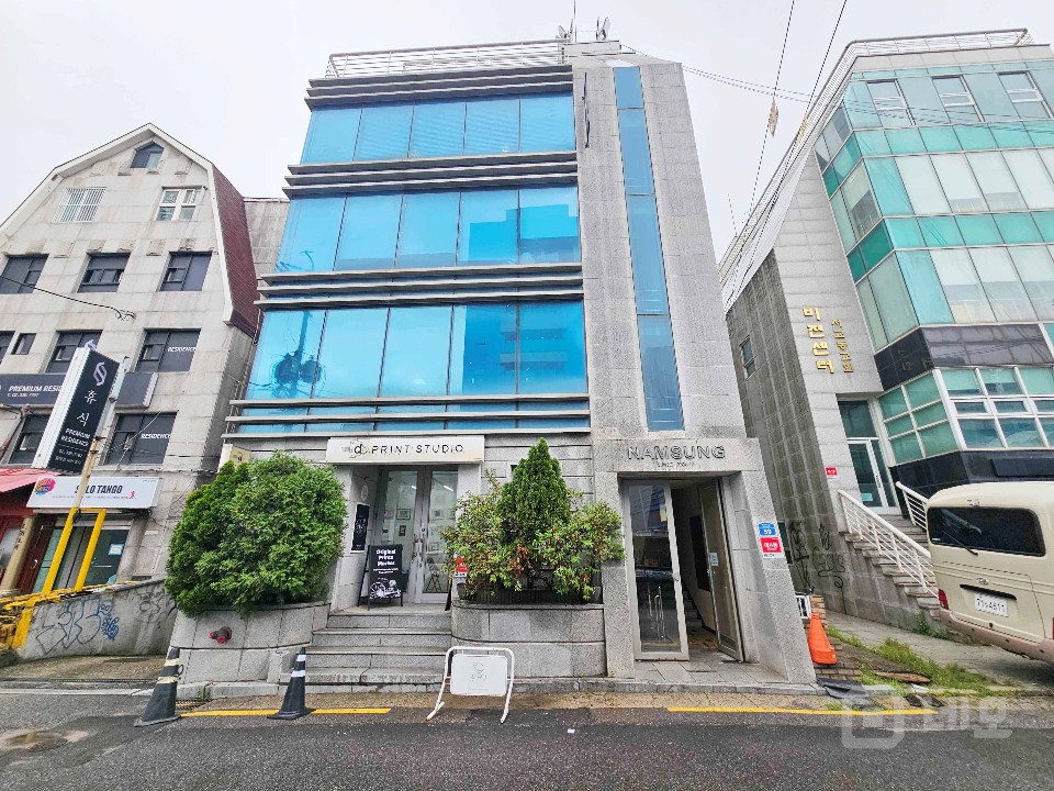 I세븐I 합정역 인테리어완비 내부룸2개 깔끔사무실 매물의 18번째 사진