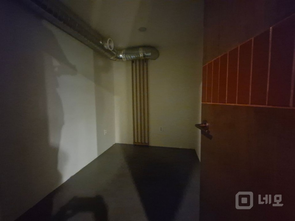 샤로수길 초입, 권리금 없는 1층 귀한 매물! 매물의 3번째 사진