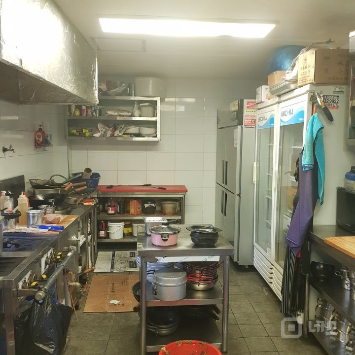 30평대 넓은 매장에 입지 조건 좋은 알짜 상가 매물의 3번째 사진