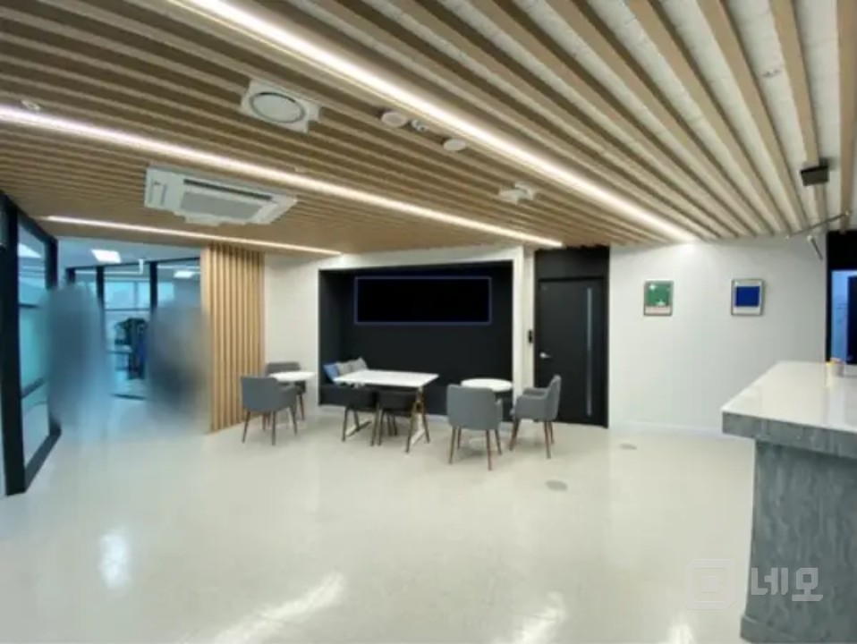 이수역 5번출구 역세권 인테리어 이쁜 사무실  매물의 2번째 사진