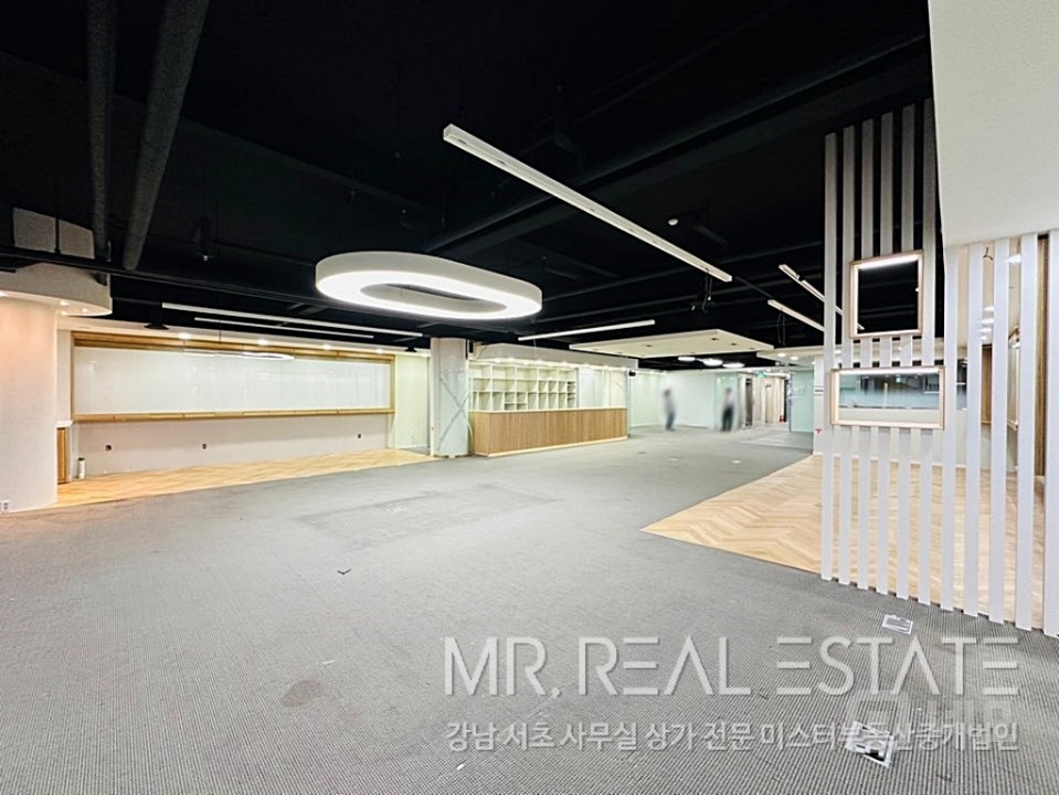 실사진 교대역3분 주차3대 헬스,필라테스,요가 등 추천 매물의 4번째 사진