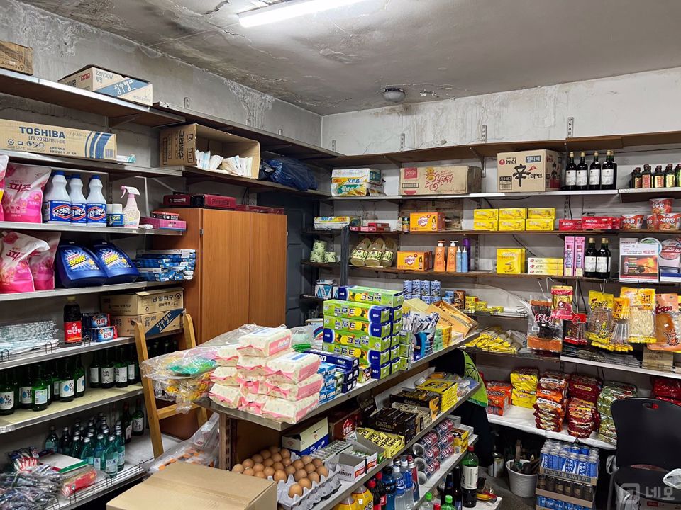 월세 100만원 이하, 가산동 슈퍼마켓 상가 점포 매물의 3번째 사진