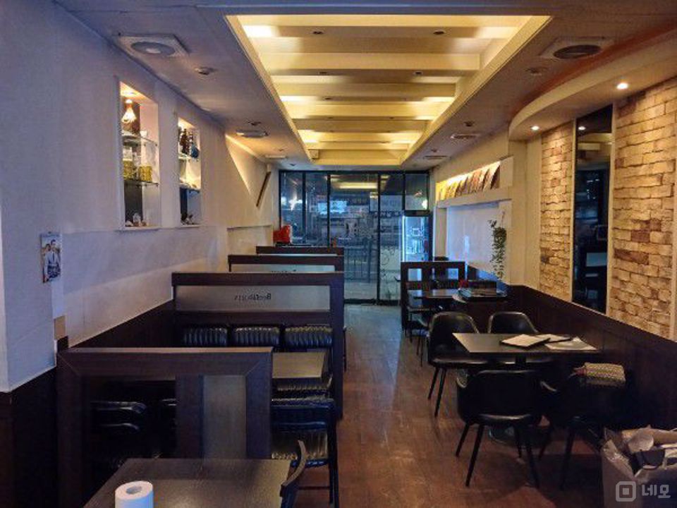 구로구 구로동  대로변 단지내 1층 호프집 임대 매물의 1번째 사진