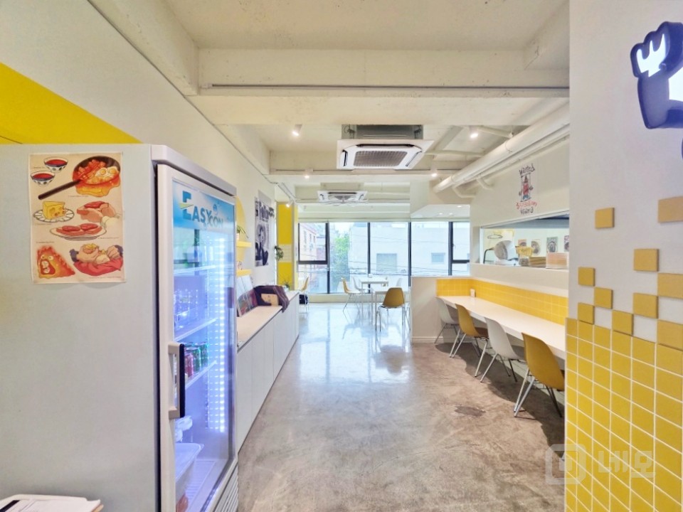 GATE 망원동 망리단길 메인 중심 신축급 건물 2.5층 상가 매물의 2번째 사진