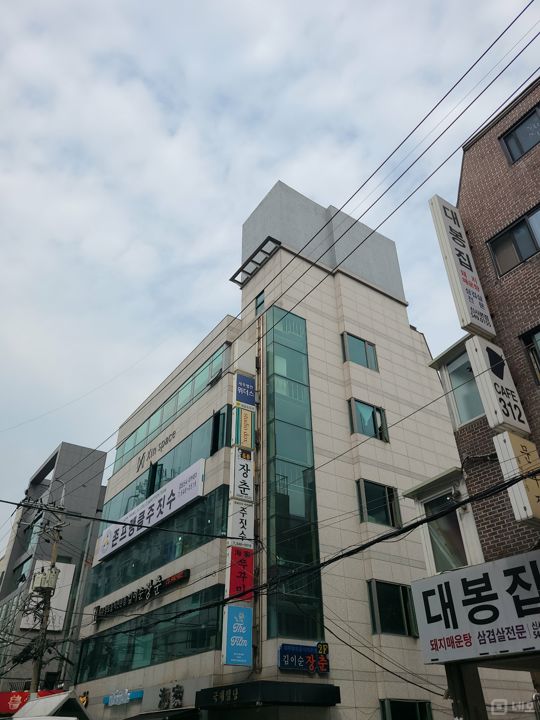 신사동 바로 운영 가능한 스튜디오 매물의 8번째 사진