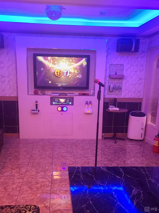 관리가 너무 잘 된 청파동3가 노래주점 매물의 1번째 사진