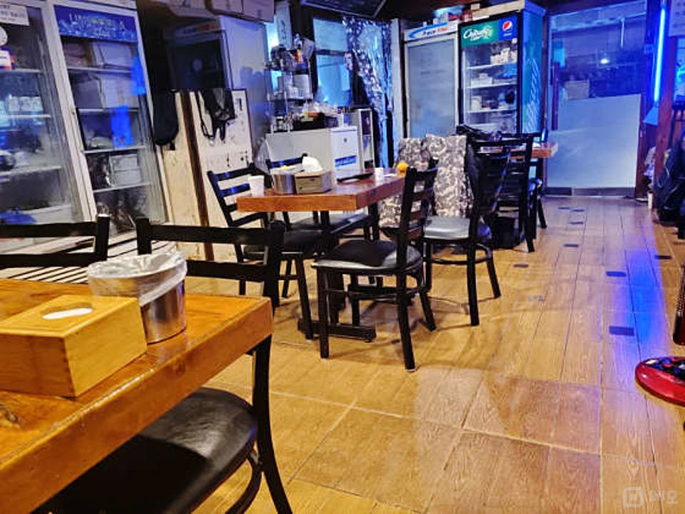 정릉동 코너자리에 위치한 닭발 전문점 매물의 1번째 사진