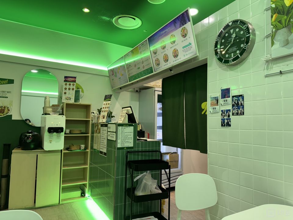 수송동 종각역 역세권, 입소문 듣고 찾아오는 샐러드 전문점 매물의 3번째 사진
