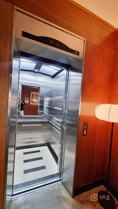 조용한 입지 환경 신축급 외관 확 트인 개방감 좋은 공간 매물의 8번째 사진